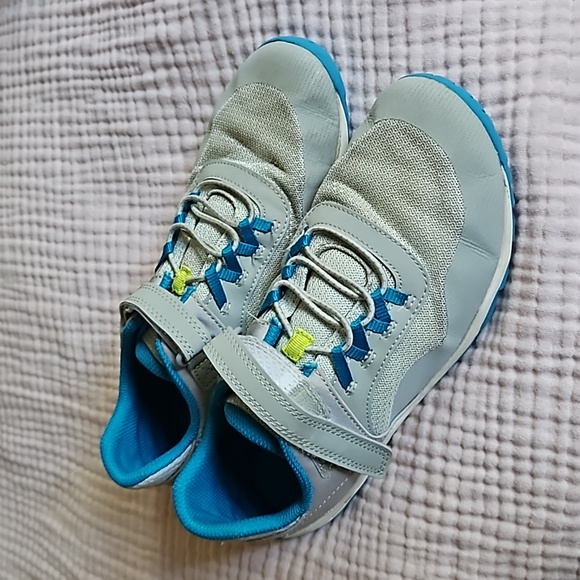 Merrell Shoes - Picture 2 of 6